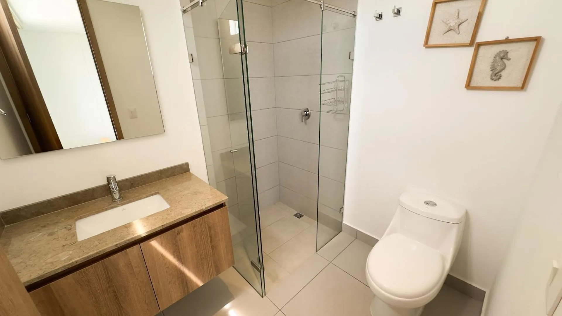 Apartamentos Ambar Roca Rodadero - Ar Rentals Santa Marta  0*, Santa Marta (Magdalena)