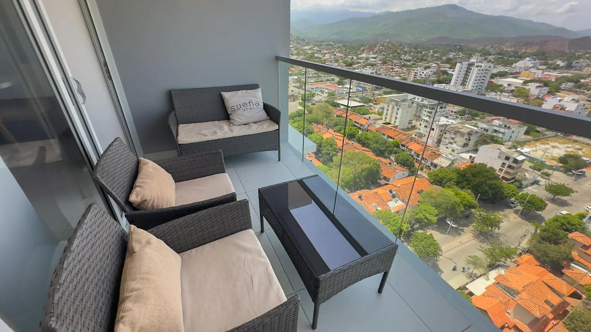 Apartamentos Ambar Roca Rodadero - Ar Rentals Santa Marta  Santa Marta (Magdalena)